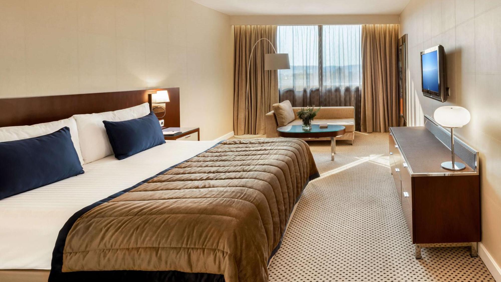 アテネのAthenaeum Intercontinental By Ihgというホテル。2025